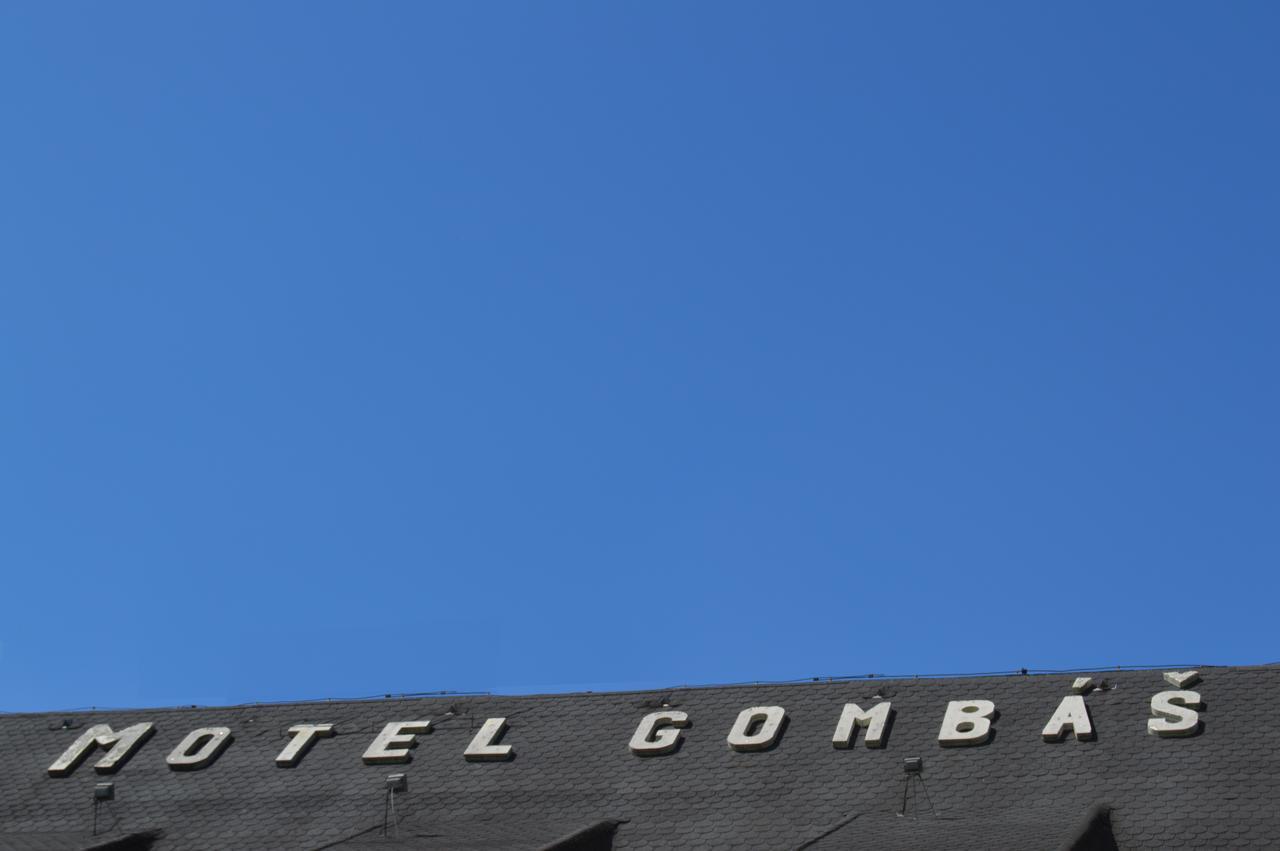 Motel Gombas المظهر الخارجي الصورة